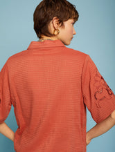 Carica l'immagine nel visualizzatore di Gallery, CAMICIA RICAMI