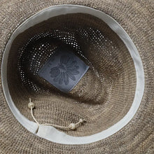 Carica l'immagine nel visualizzatore di Gallery, CAPPELLO AZIZ