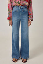 Carica l'immagine nel visualizzatore di Gallery, JEANS CHER